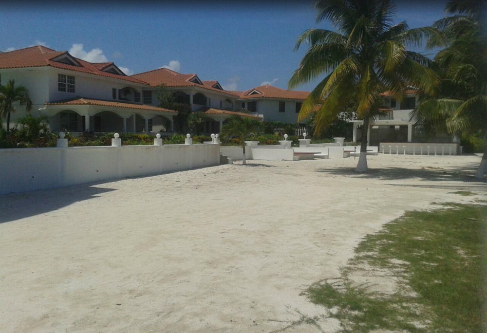 Sands Villas San Pedro  Esterno foto