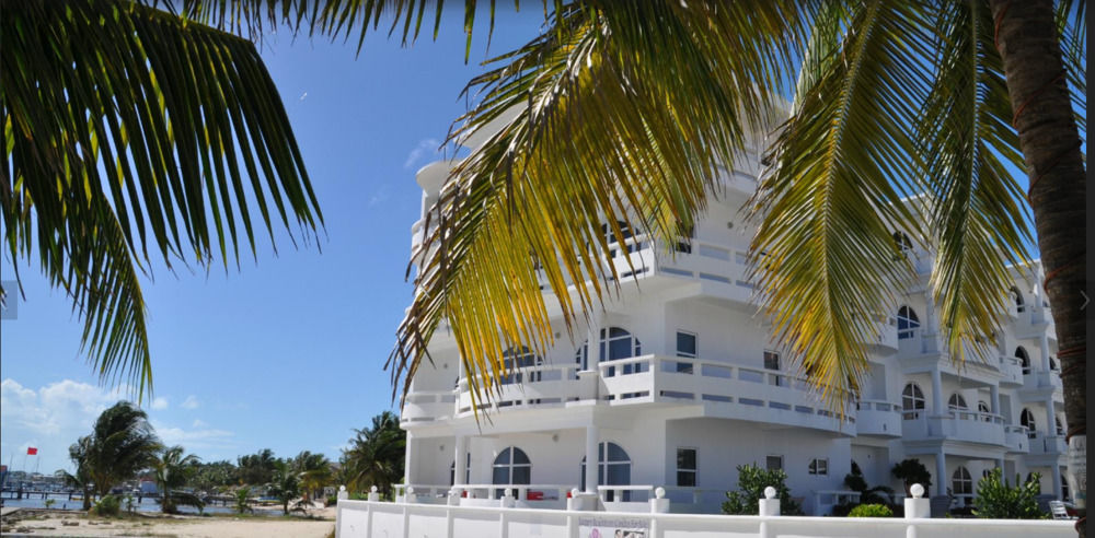 Sands Villas San Pedro  Esterno foto