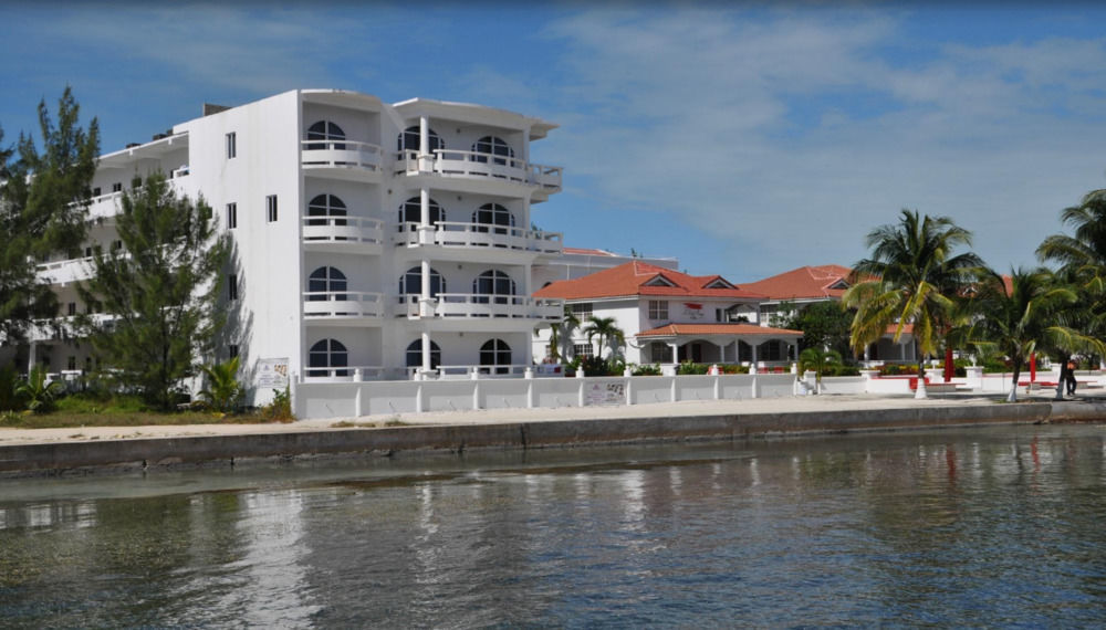 Sands Villas San Pedro  Esterno foto